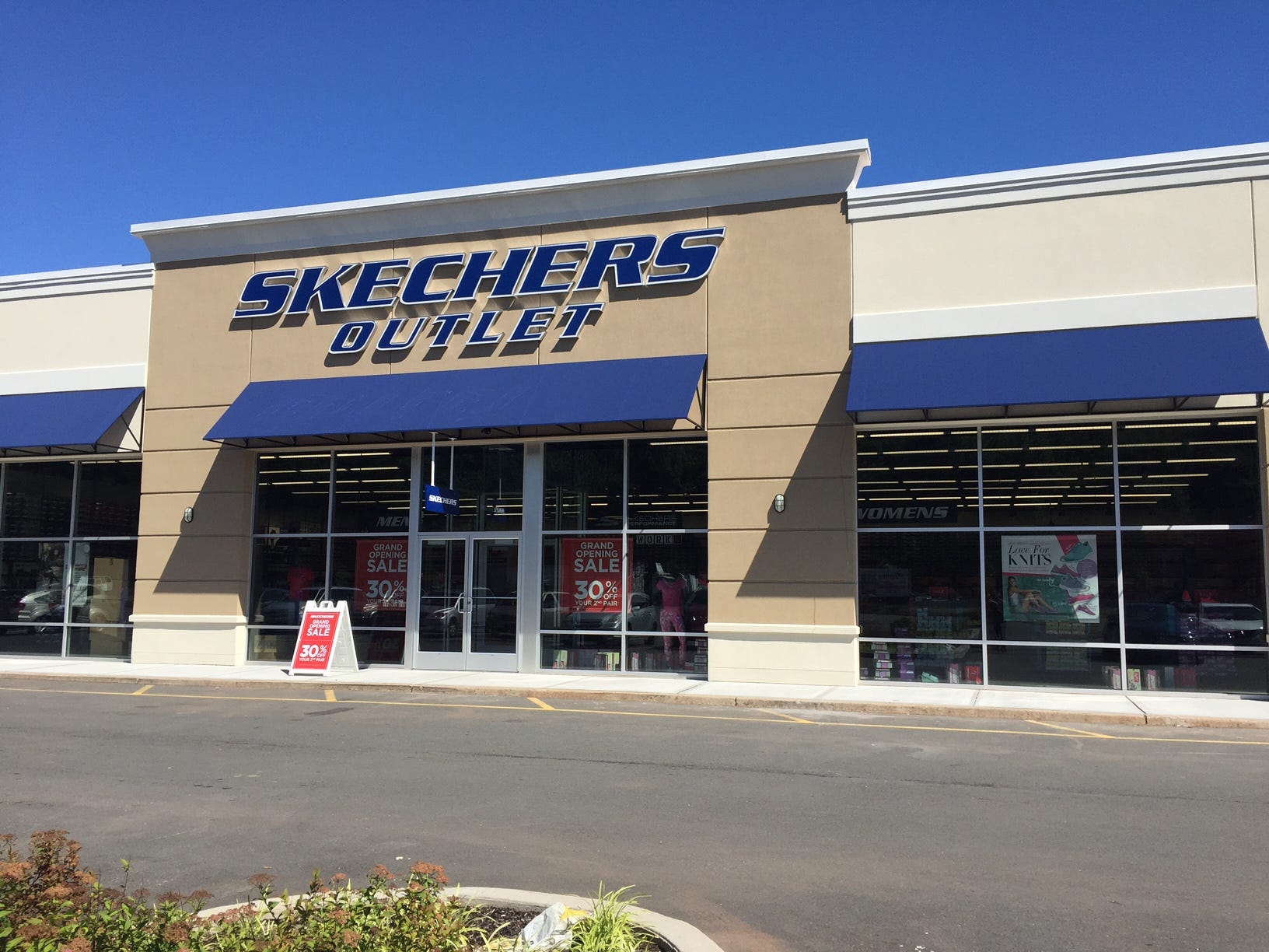 skechers north point mall